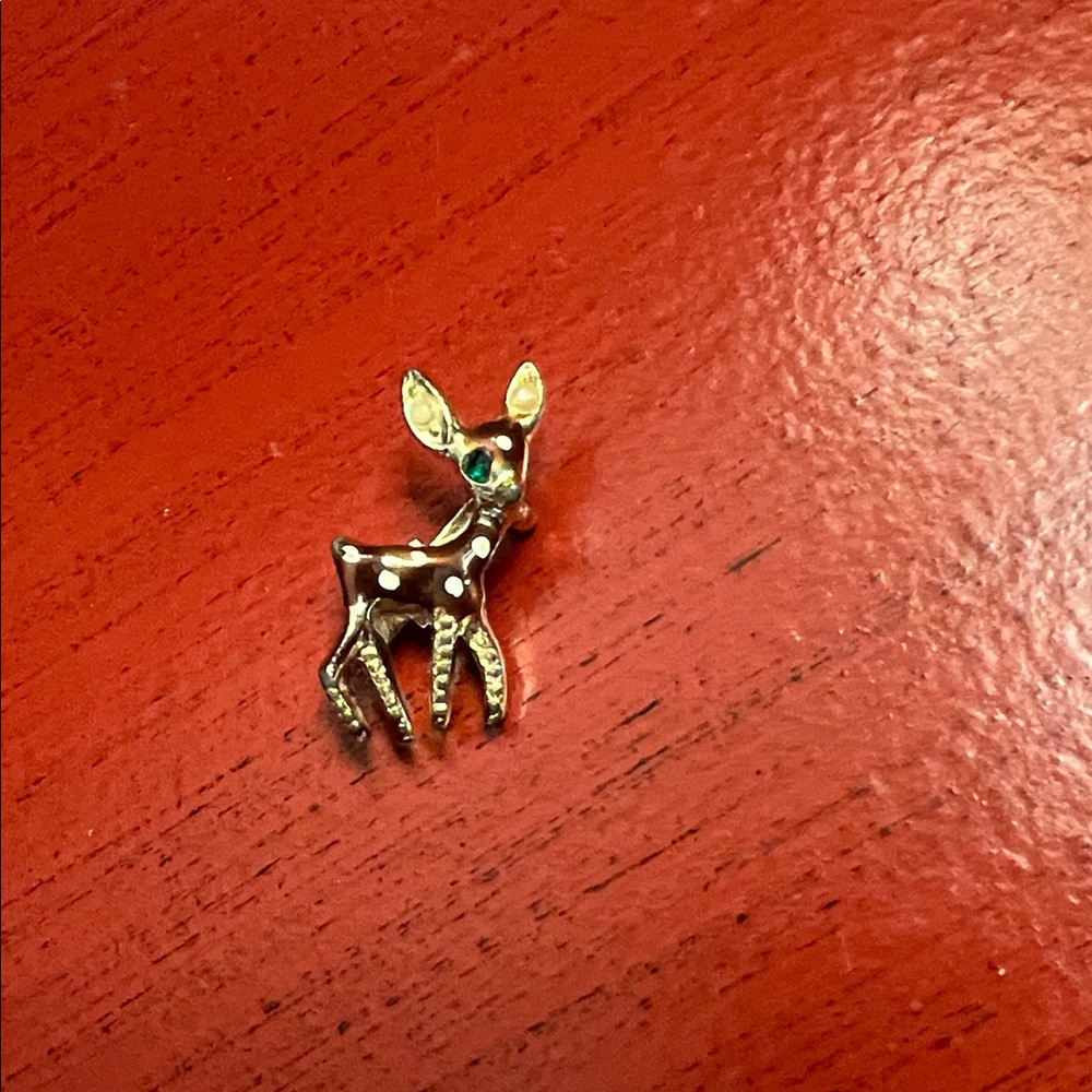 Vintage lapel baby fawn/reindeer pin
